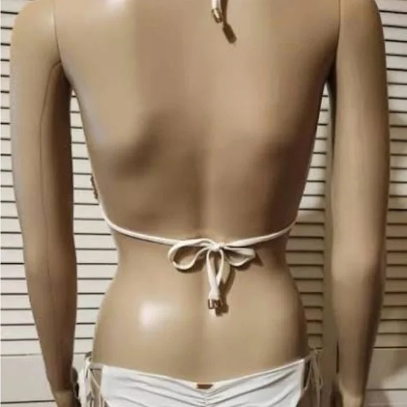 BEACH BUNNY White Bikini Set - Picture 14 of 14